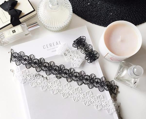 Bohemian Lace Choker