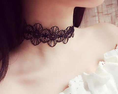 Bohemian Lace Choker